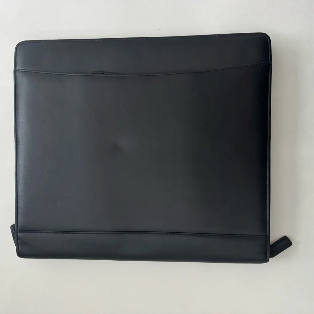 Levenger Black Leather Portfolio Briefcase Retractable Handle Zipper Closure